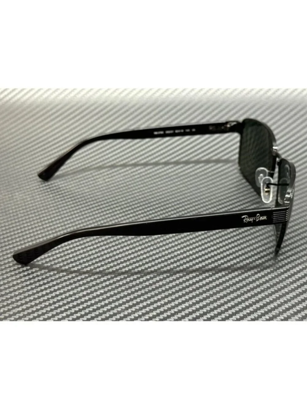 Ray-Ban new tags